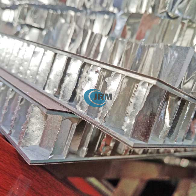 Marine aluminium honeycomb panel laminated with HPL